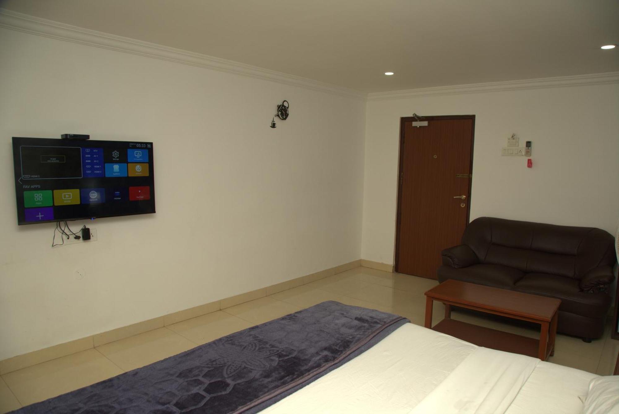 Kings Hotel Egmore Chennai Exterior photo