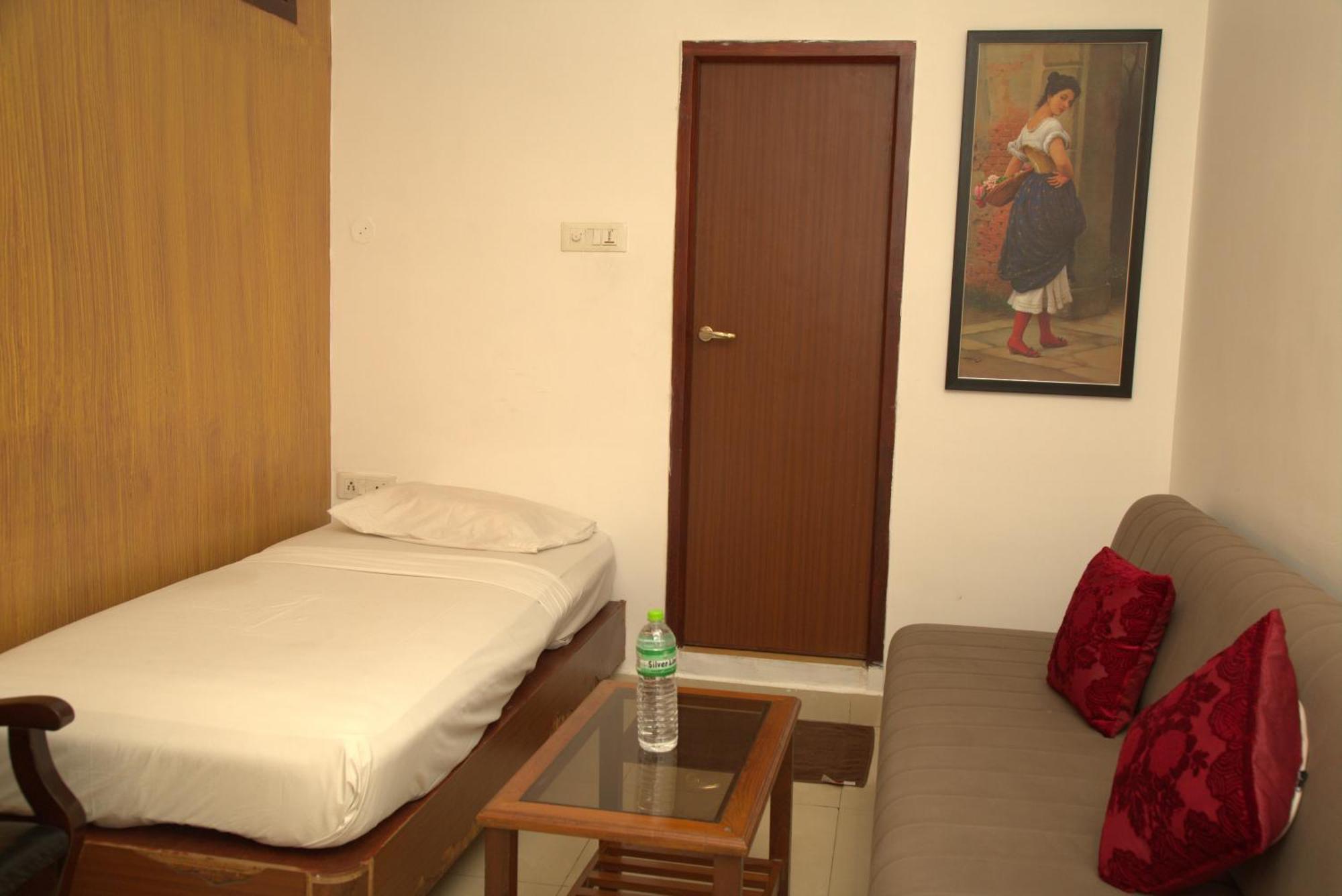 Kings Hotel Egmore Chennai Exterior photo