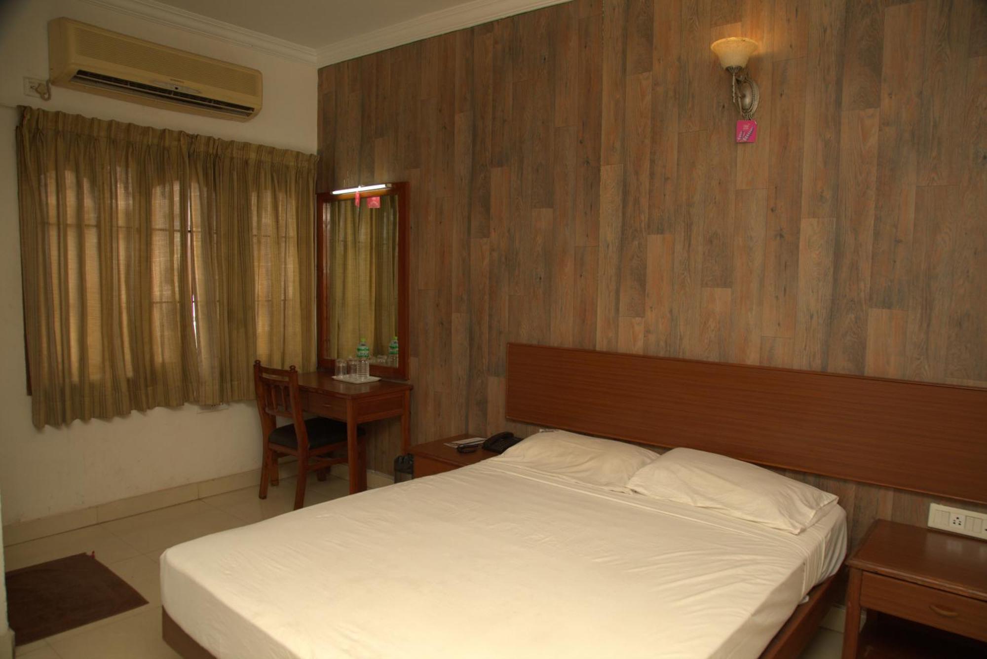 Kings Hotel Egmore Chennai Exterior photo